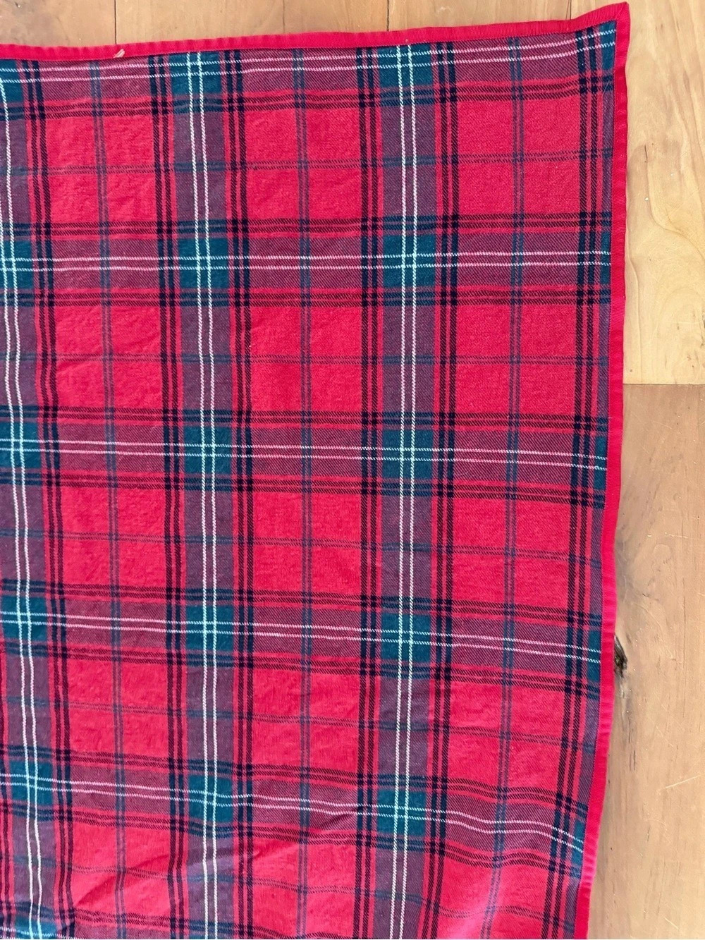Williams-Sonoma Red Plaid Cotton Blend Blanket 72 x 84 in